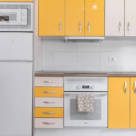 Apartment Home2book Stylish Terrace & Bbq, *